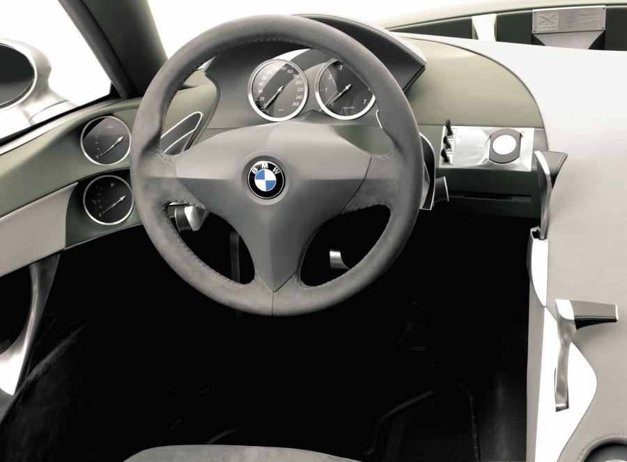 Торпедо BMW X Coupe Concept 2001 года  (фото 11 из 15)